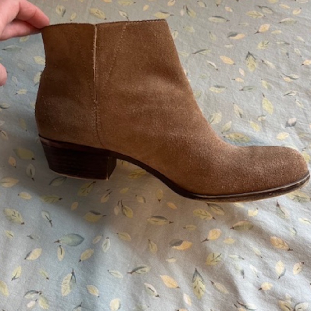 Lucky Brand Women's Boots - Picture 7 of 7